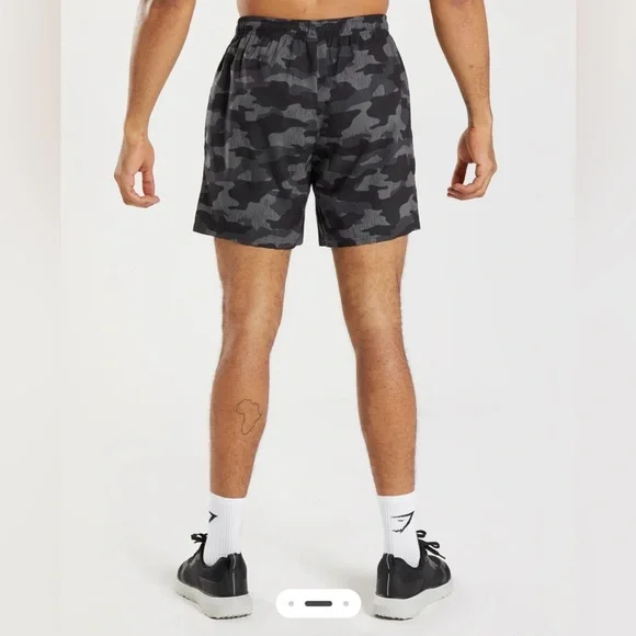 Gymshark Arrival 7" Short Graphite Gray Camo Size XS - Picture 2 of 7